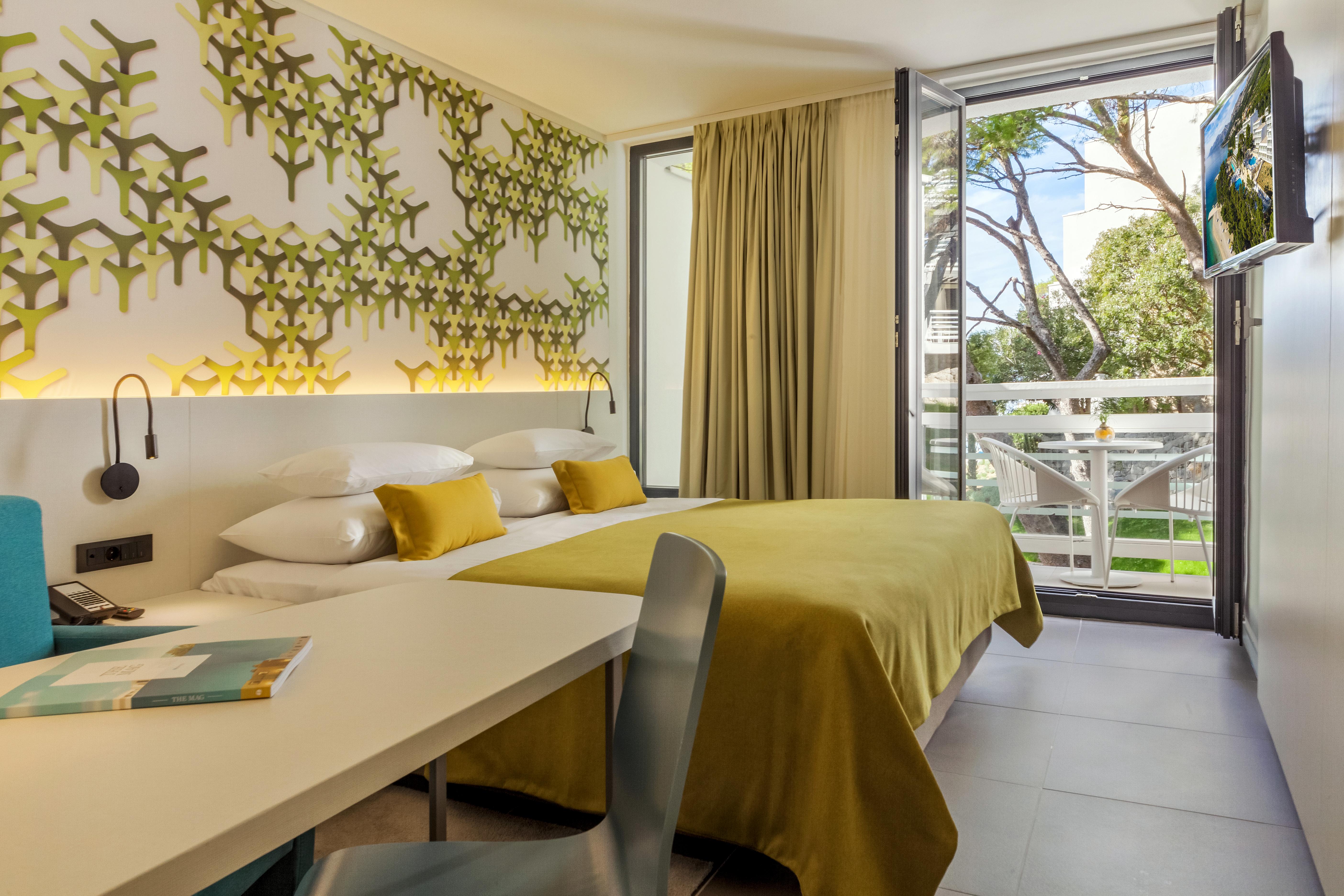 Hotel Bluesun Mala Berulia Brela Esterno foto