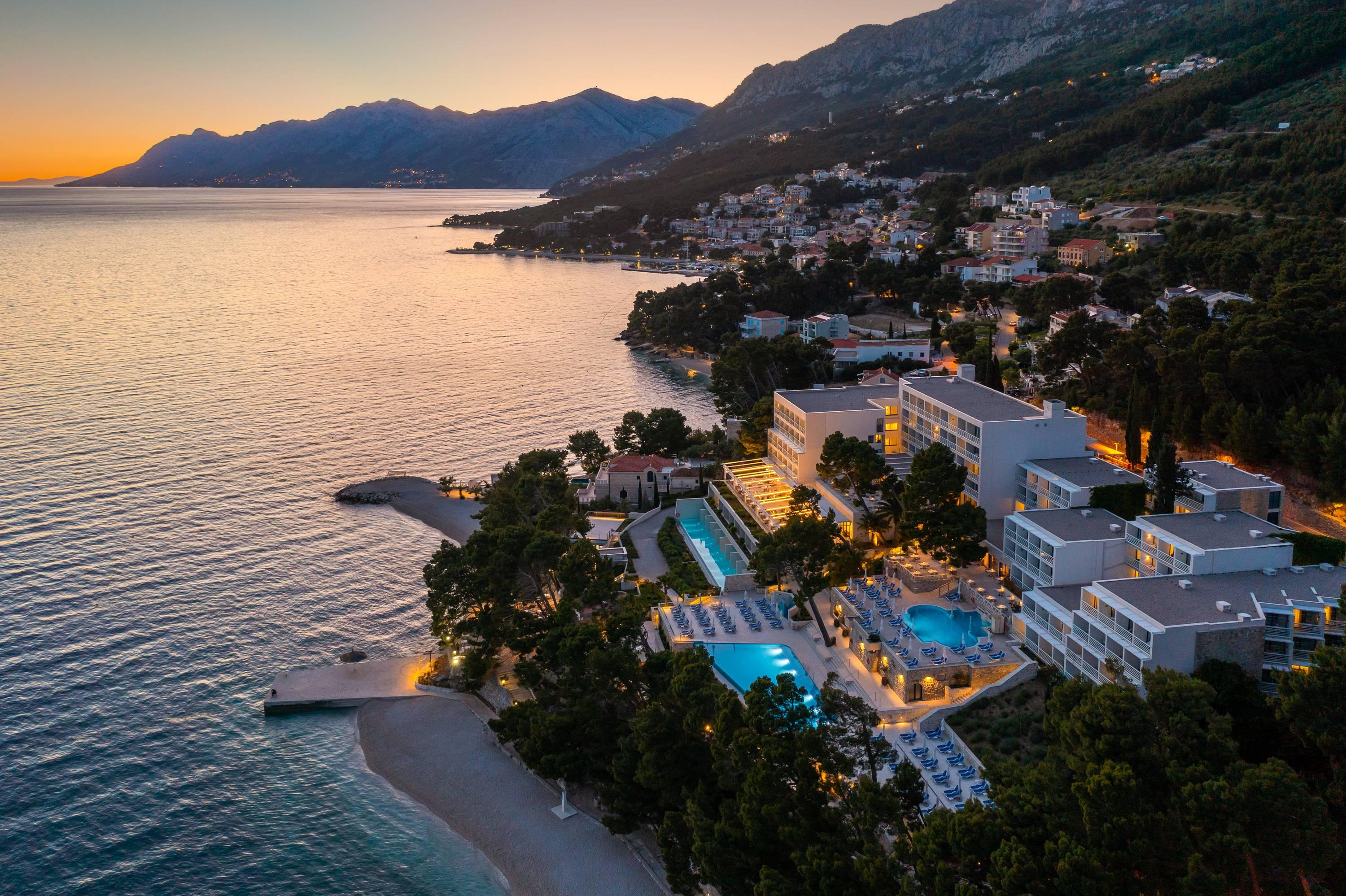 Hotel Bluesun Mala Berulia Brela Esterno foto
